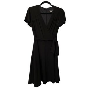NWOT TAHARI ASL Flutter Sleeve Mock Wrap Knee Length  Dress Black V-Neck 2 Small